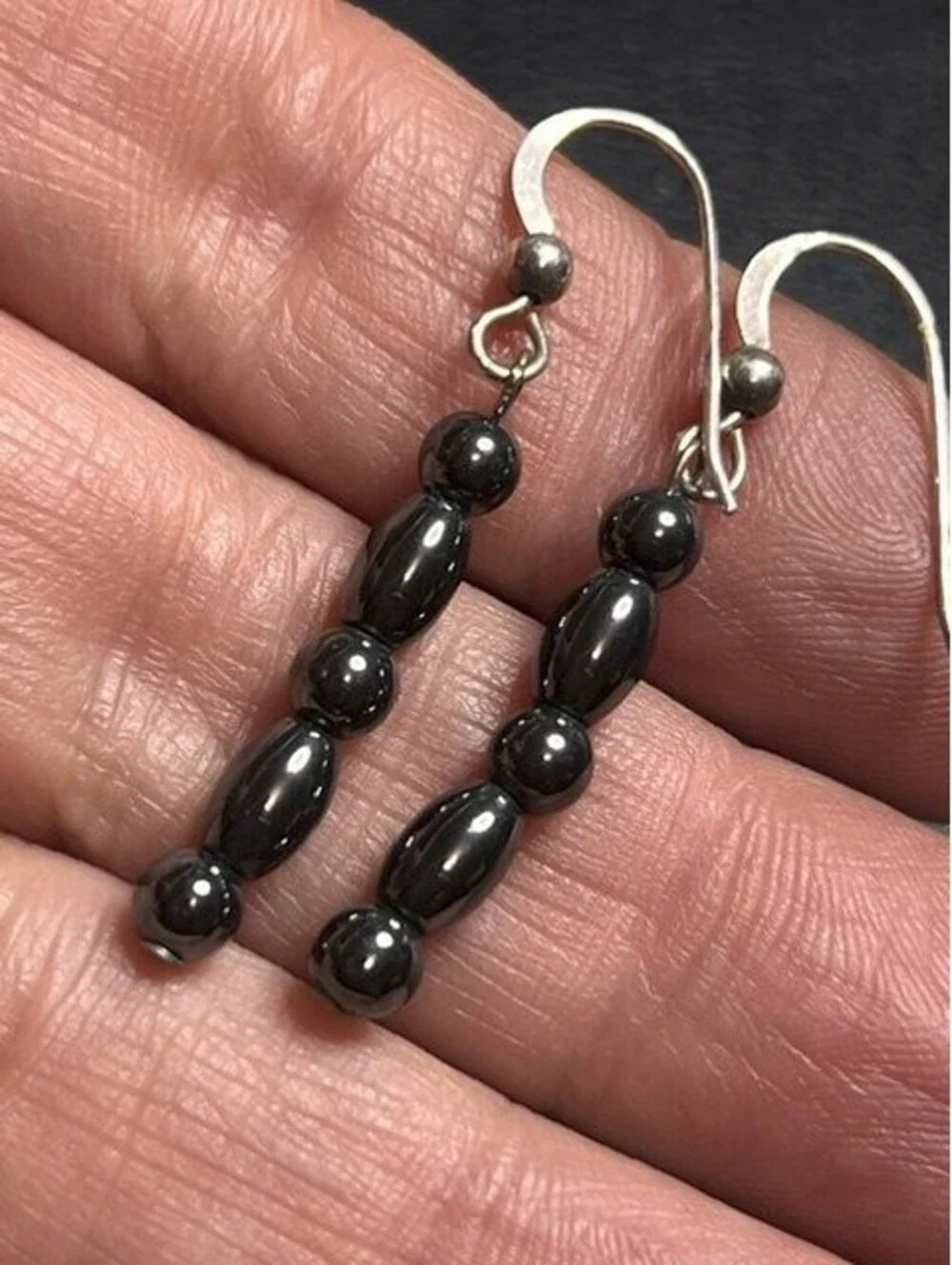 B6593 Sterling Silver Hematite Dangle Earrings Round Oval Beaded 1.5